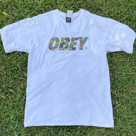 Obey T-Shirt - Picture 1 of 4